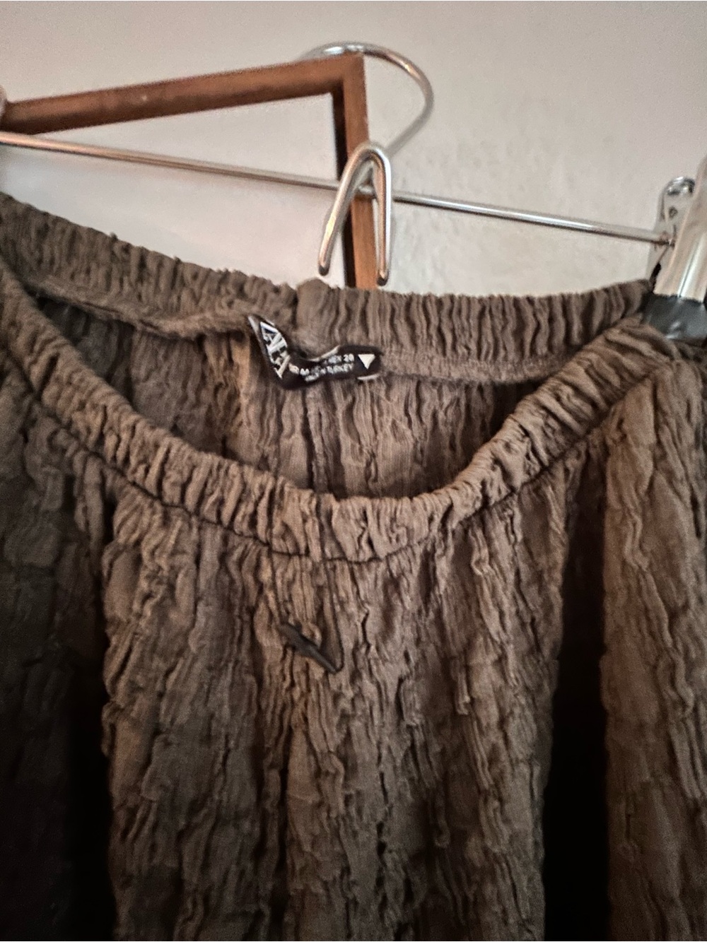 Zara Women's Olive Textured Relaxed Pants M nwot - Picture 4 of 4
